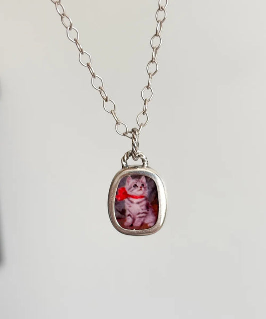 Colgante Miniaturas Eterna gatito cinta roja